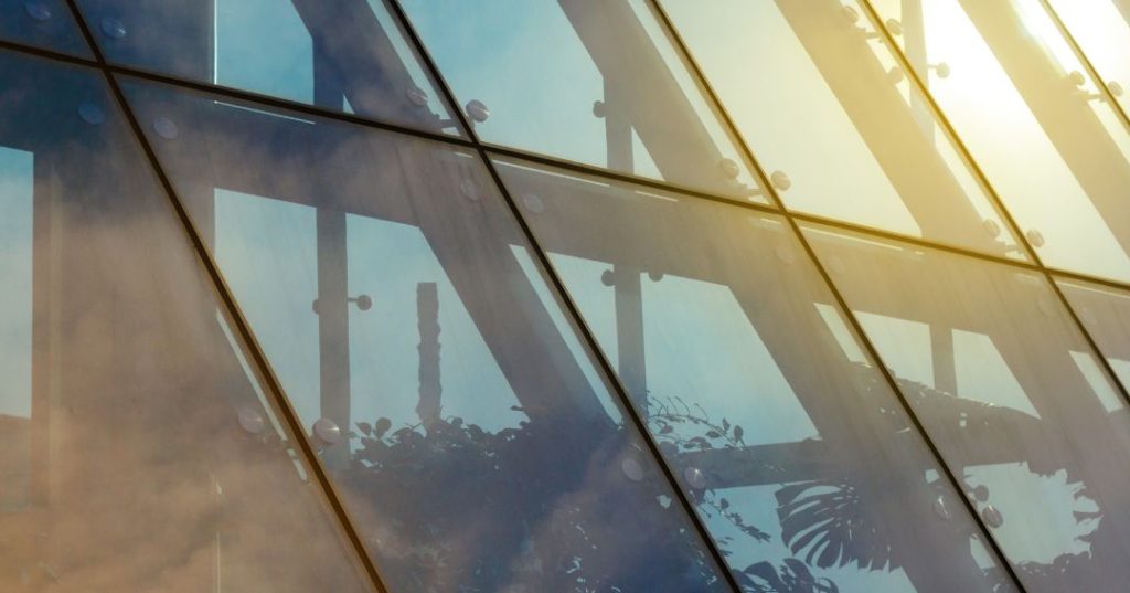 Fachadas de vidro em Fortaleza